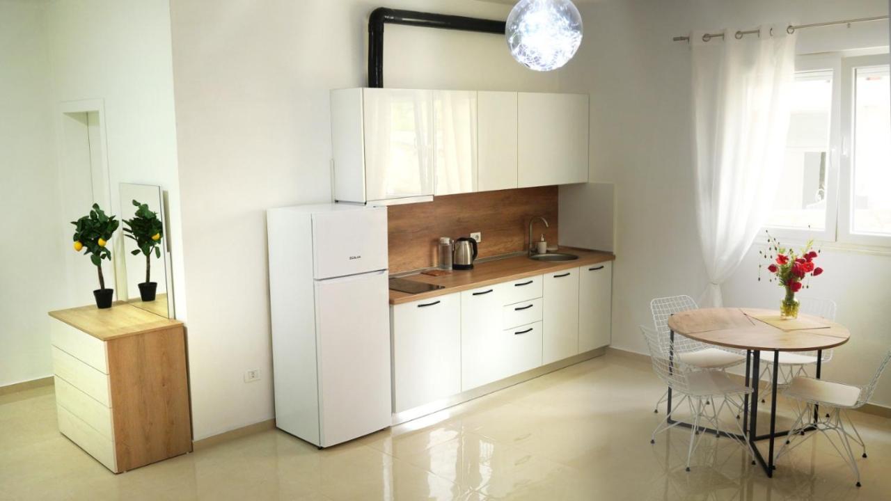 Balu Apartment ドゥラス エクステリア 写真